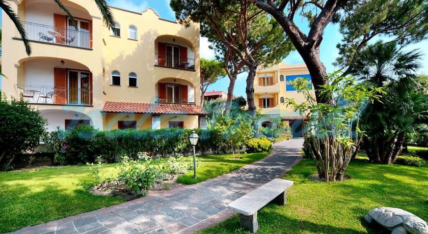 hotel-lacco-ameno-terme-san-lorenzo-ischia