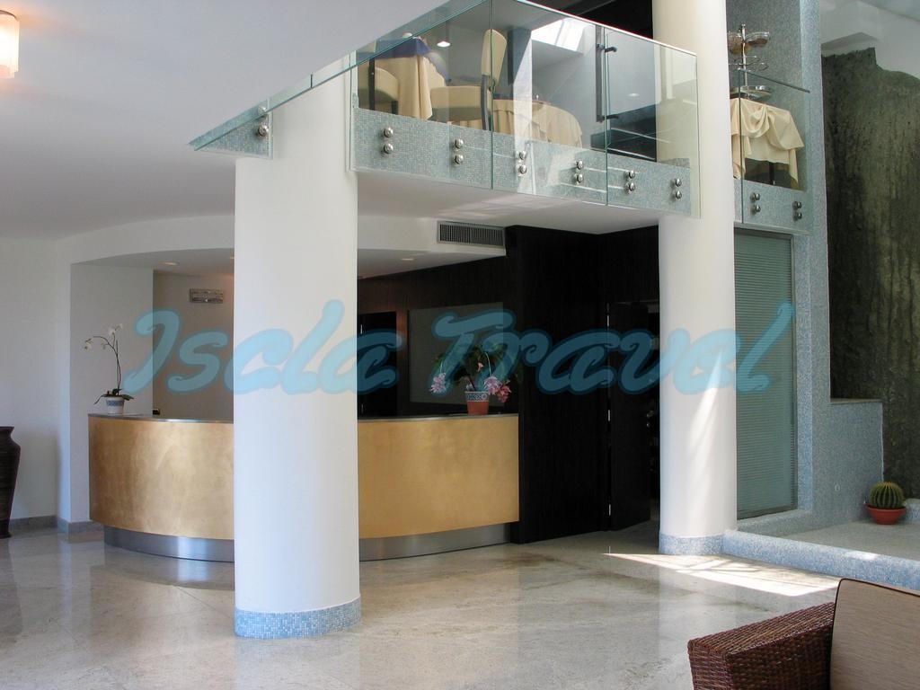 receprion-hotel-ischia-villa-carolina