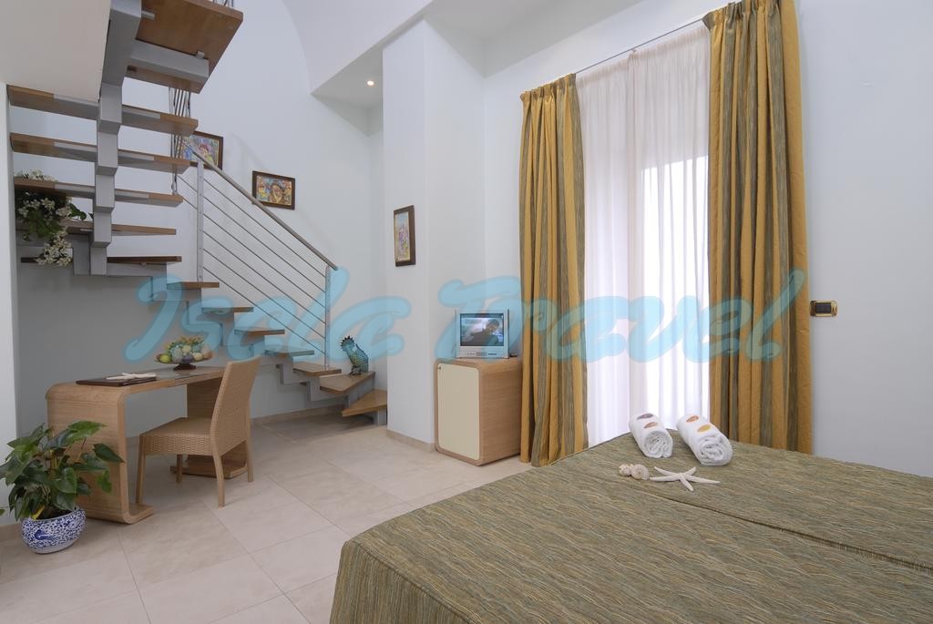room-hotel-forio-villa-carolina